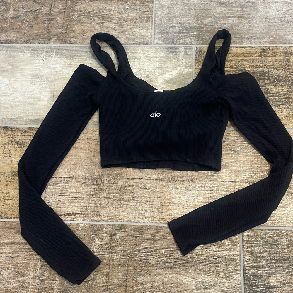Alo Yoga Ribbed Cropped Butterfly Long Sleeve Black Top Cutout Cold Shoulder S - Picture 5 of 10